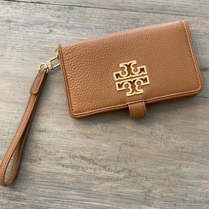 Tory Burch Britten Smart Phone Wallet Wristlet